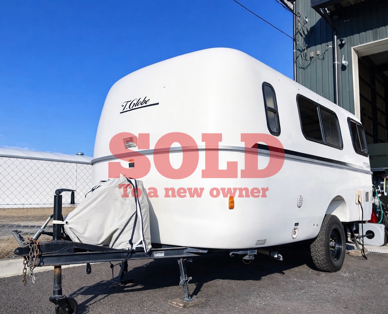 気軽に楽しく遊べる16ftキャンピングトレーラー